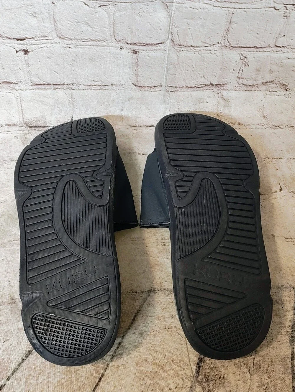Kuru  Moment Premium Slides Mens 11 Orthopedic Slim Ons Swim Beach